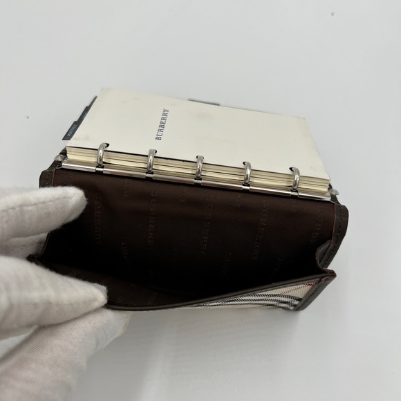 ♦️Burberry Mini address Planner/Credit card holder - Picture 4 of 5